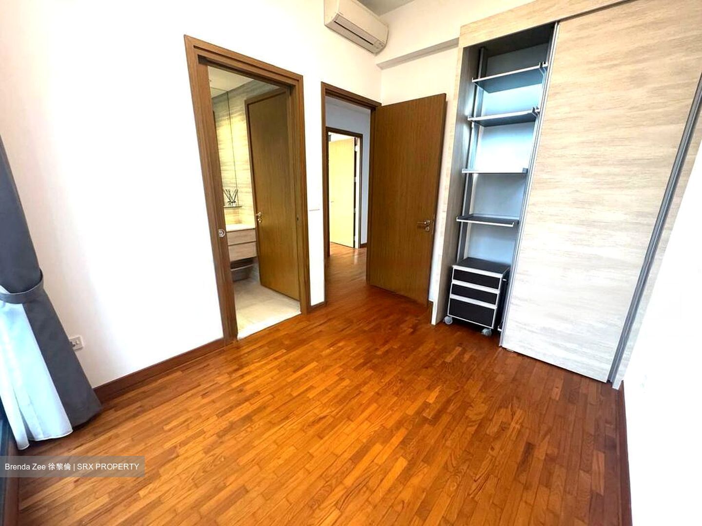 Sunrise Terrace (D28), Terrace #483632371